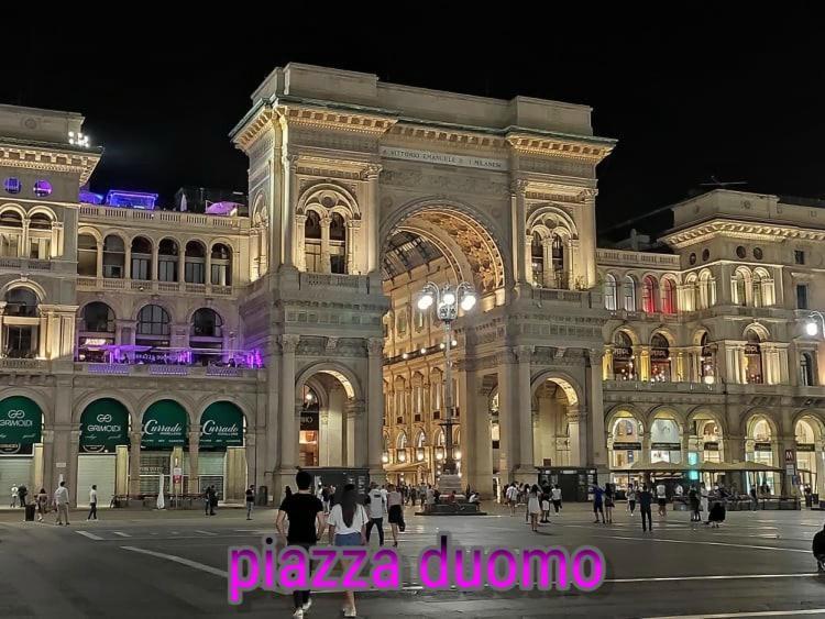 Vialetto V. Pastro 10 Milão Exterior foto